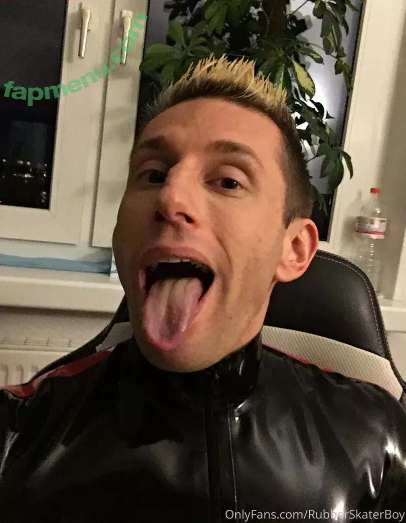 rubberskaterboy nude photo #0012 (rubberskaterboy)
