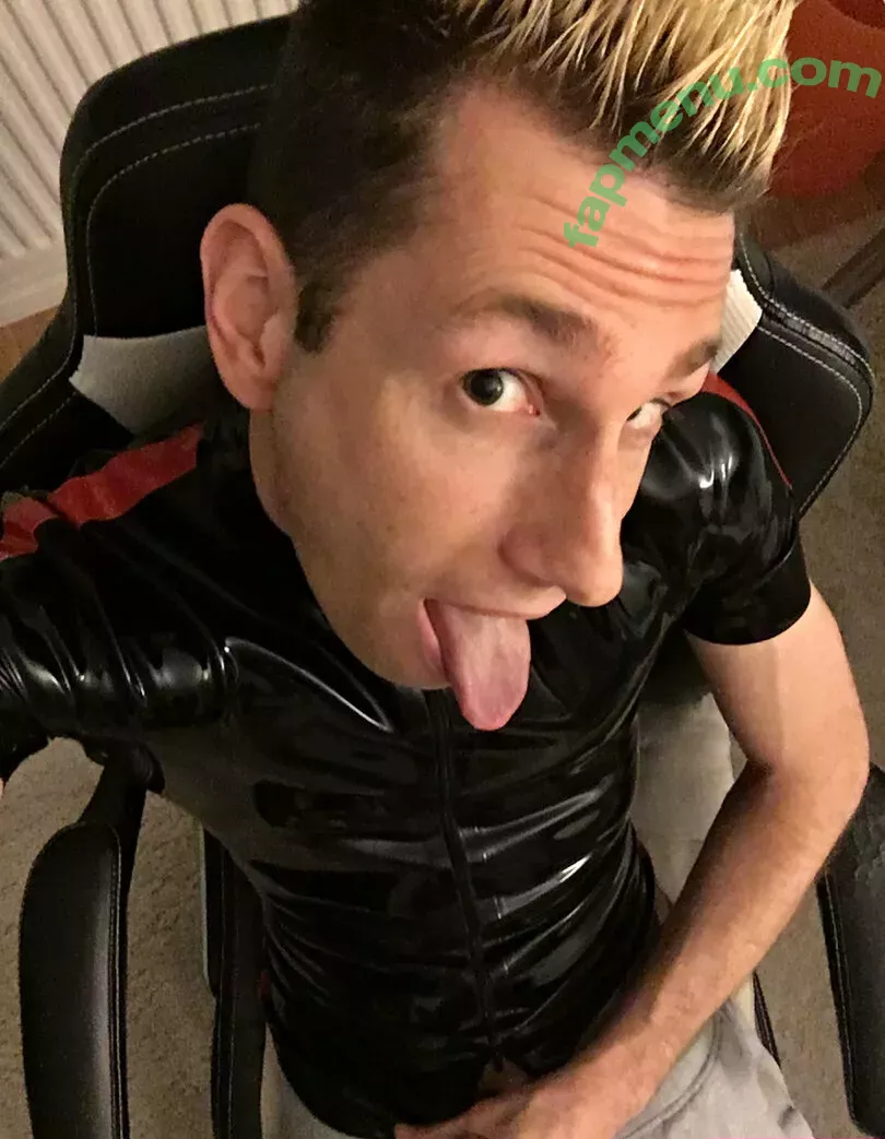 rubberskaterboy nude photo #0015 (rubberskaterboy)