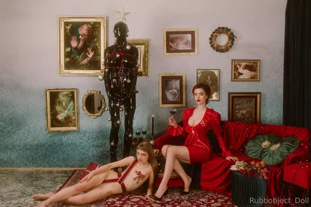rubbobject_doll / fetishour_plus nude photo #0006
