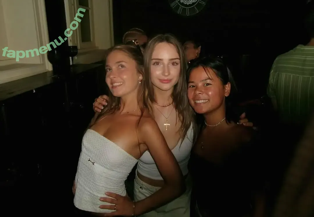 Ruby Esler nude photo #0012 (ruby.esler)