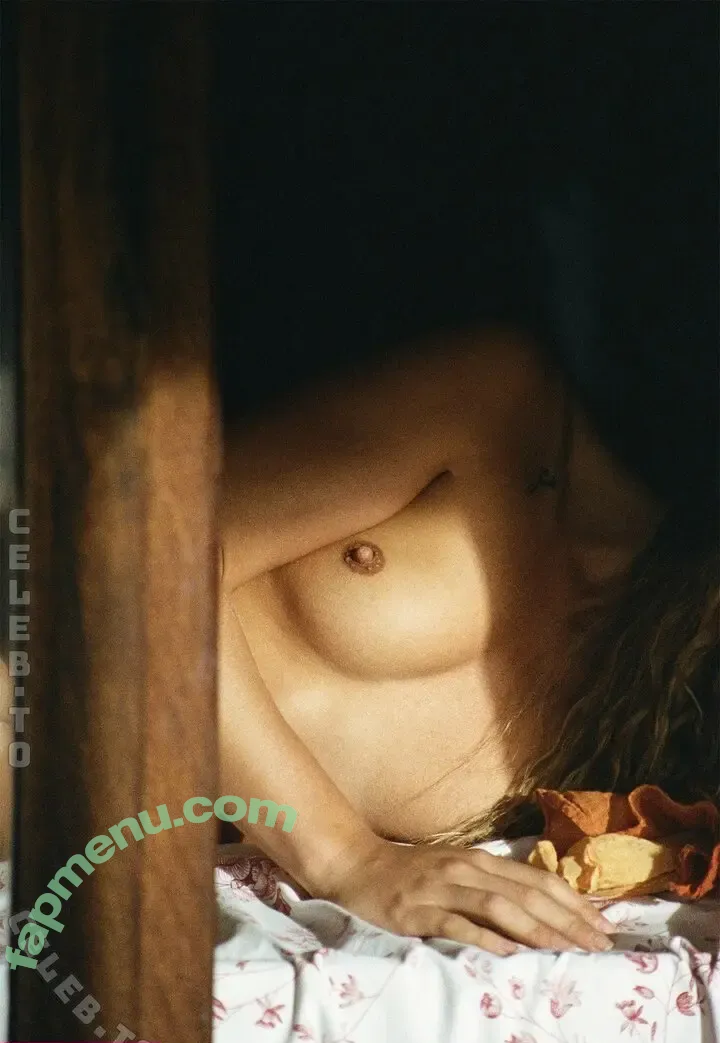 Ruby Kelly nude photo #0093 (Rubeeykelly / eatmoreartproject / ruby.kelly.73 / rubykellll)