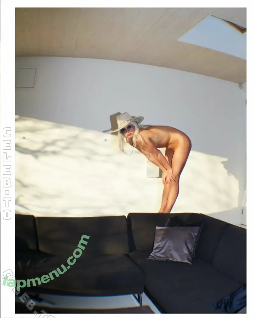 Ruby Kelly nude photo #0118 (Rubeeykelly / eatmoreartproject / ruby.kelly.73 / rubykellll)