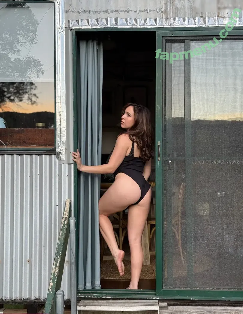 Ruby May nude photo #0163 (famous4mypersonality / ruby_may)