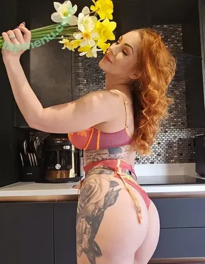  nude photo #0002