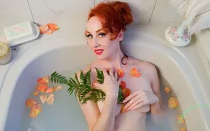  nude photo #0001