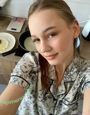  nude photo #0001