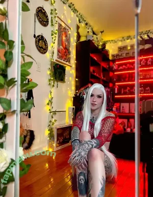 rule34shark / holofoxx nude photo #0097