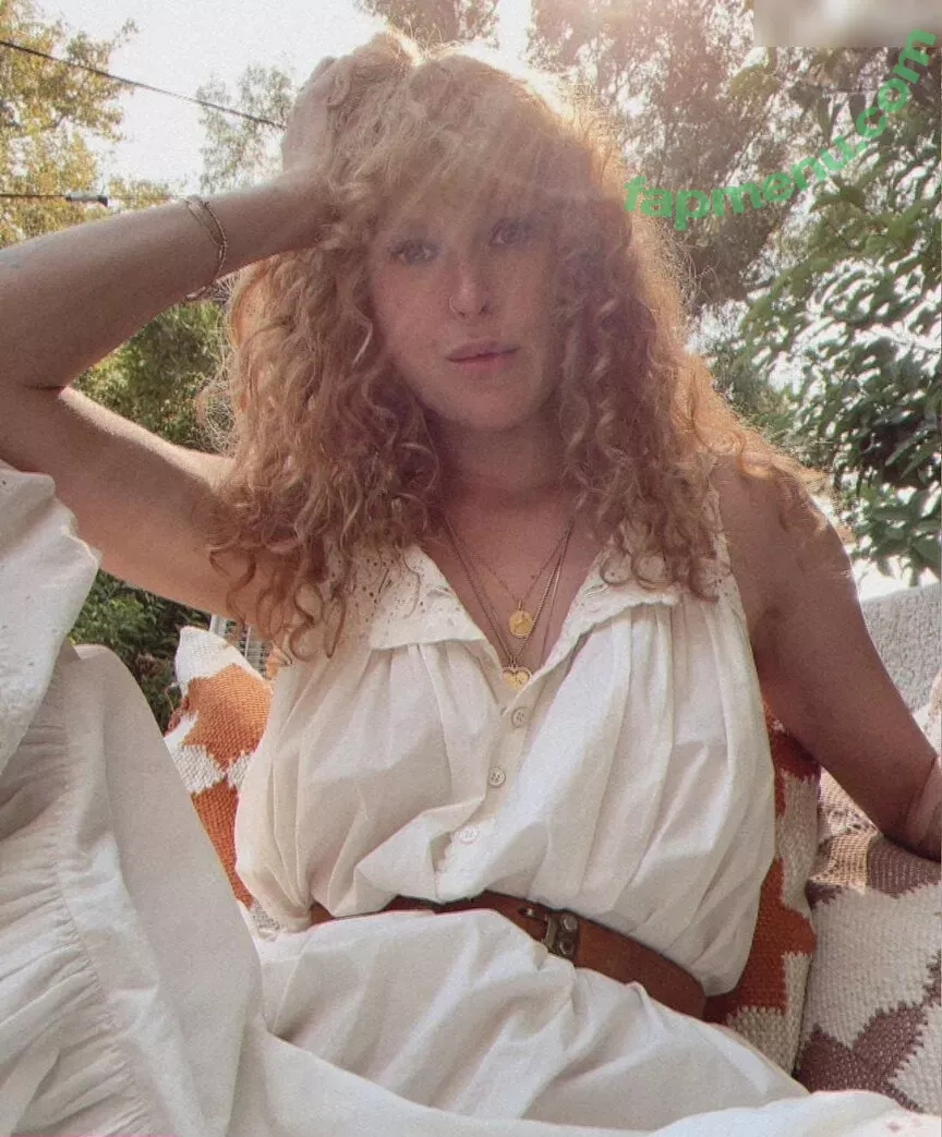 Rumer Willis nude photo #0268 (RumerWillis / therue)