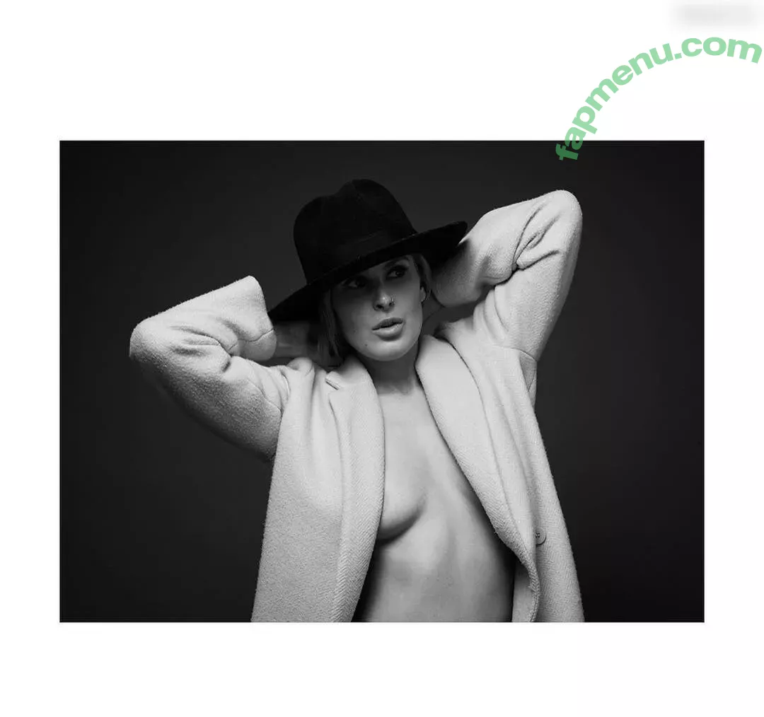 Rumer Willis nude photo #0298 (RumerWillis / therue)