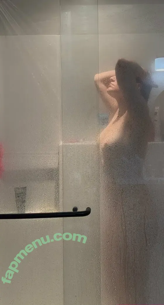 runafox nude photo #0003 (runafoxx)