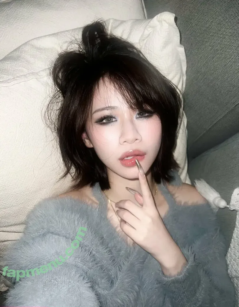 Rurusama9 nude photo #0049 (Rurusama9)