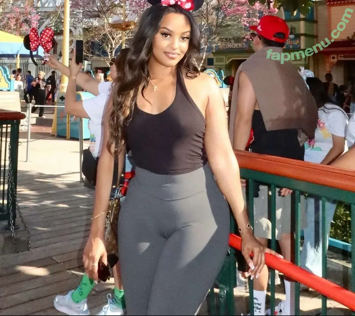 Ruth B. nude photo #0022 (itsruthb)