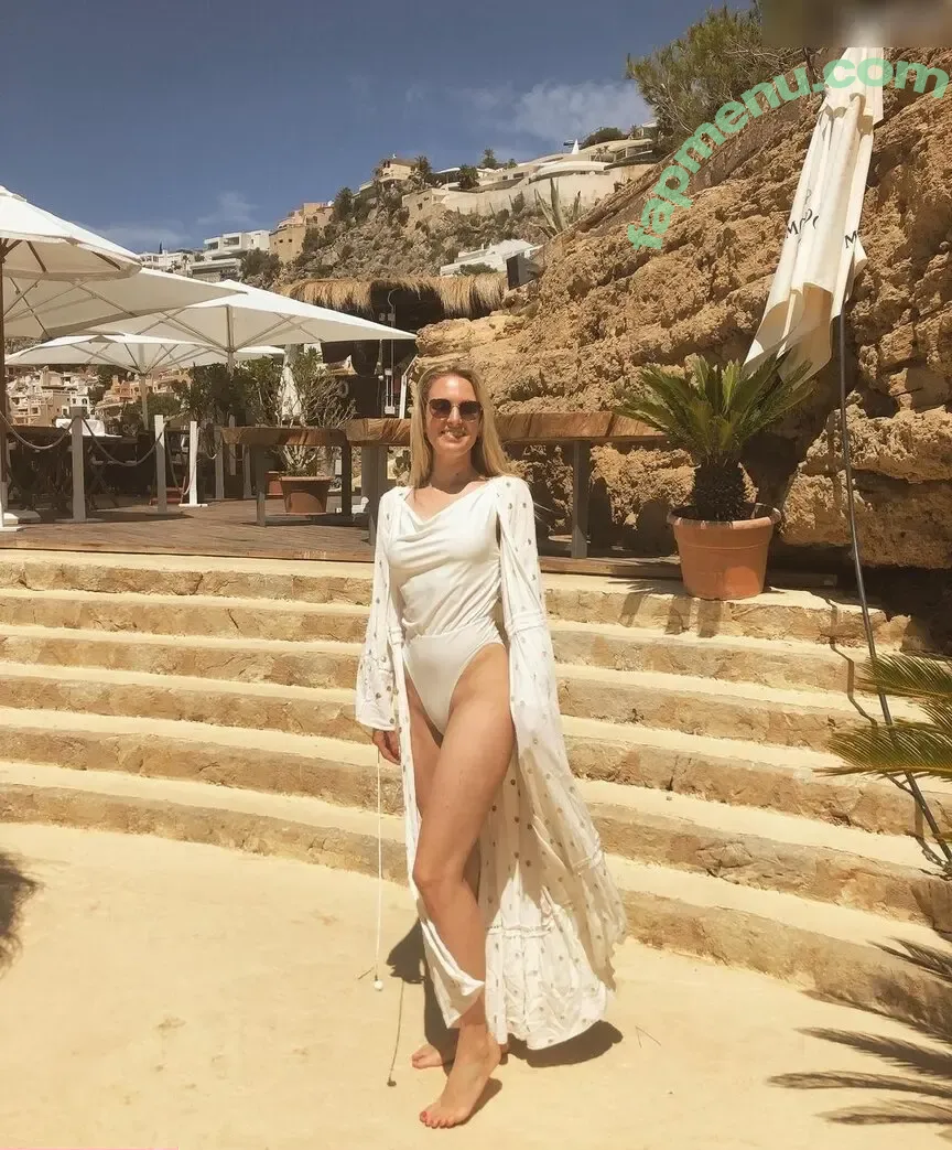 Ruth Hofmann nude photo #0025 (_ruth_hofmann)