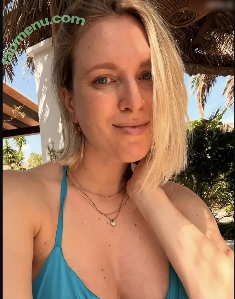 Ruth Hofmann nude photo #0241 (_ruth_hofmann)