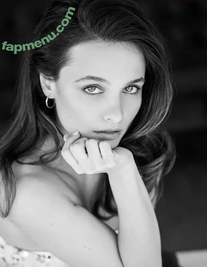 Ruxandra Porojnicu nude photo #0077 (ruxandraporojnicu)