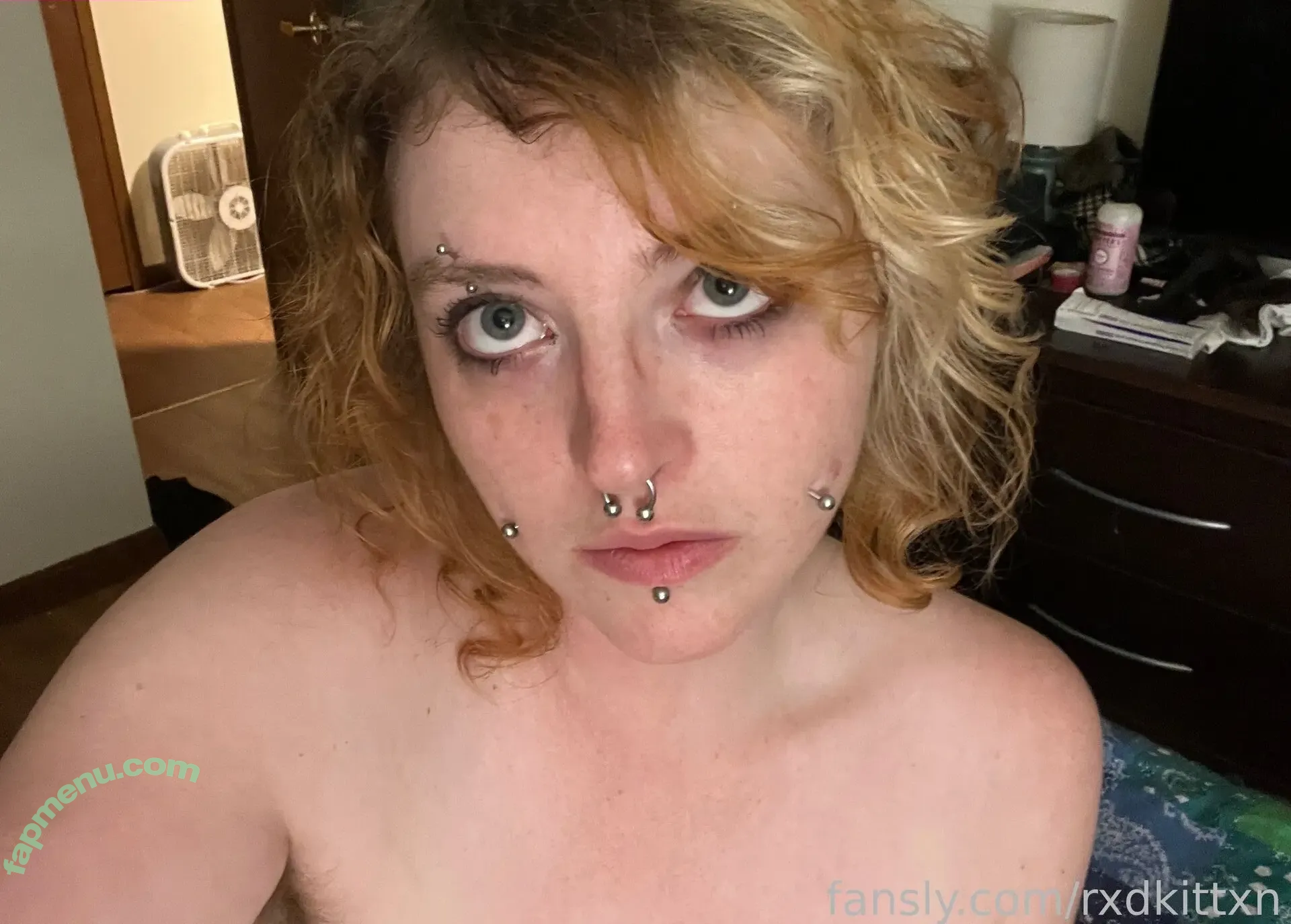 RxdKittxn nude photo #0230 (itchinforsomestitchin)