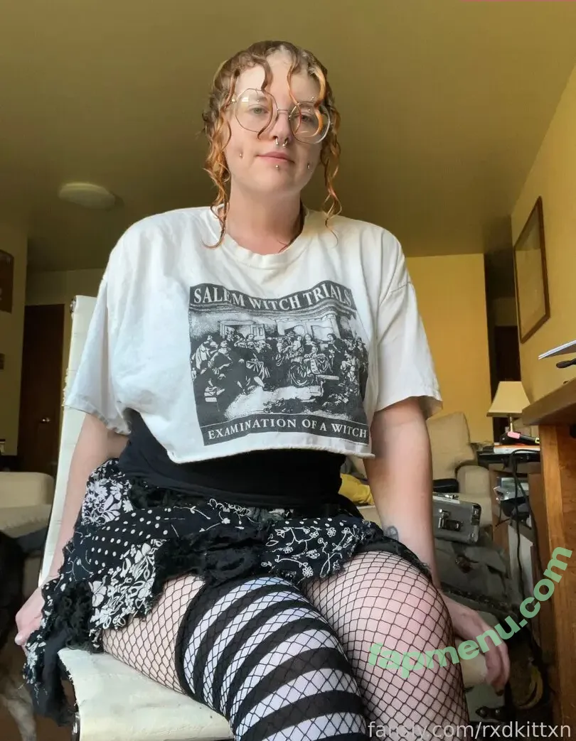RxdKittxn nude photo #0257 (itchinforsomestitchin)