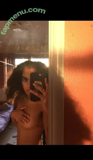  nude photo #0001