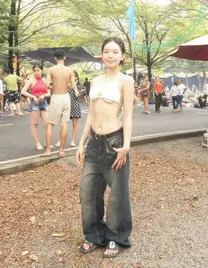  nude photo #0009