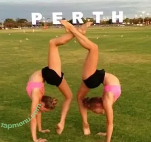 Rybka Twins / TheRybkaTwins / gosudarynia_rybka / rybkatwinsofficial / twins_rybka nude photo #0048