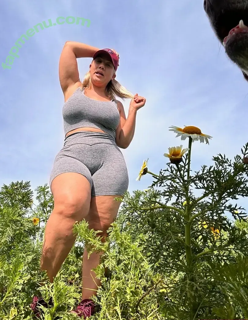 Rylee Rabbit nude photo #0048 (Rylee Raye / downtherabbithole.tv / msryleerabbit / ryleerabbit)