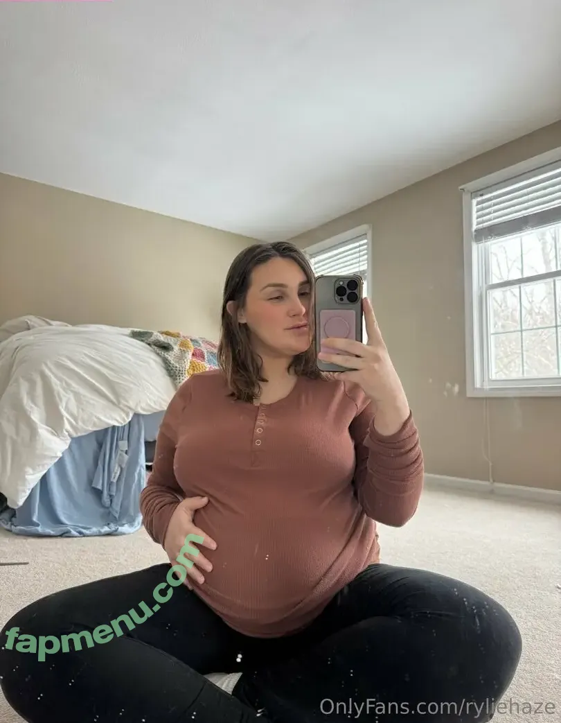 ryliehaze nude photo #0006 (theryliehaze)