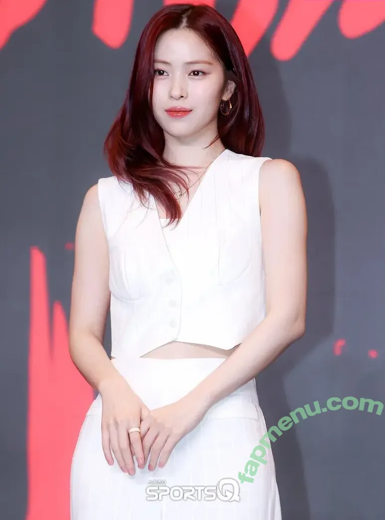 Ryujin nude photo #0064 (ITZY (신류진 / Shin Ryu-jin / iamfinethankyouandryu)