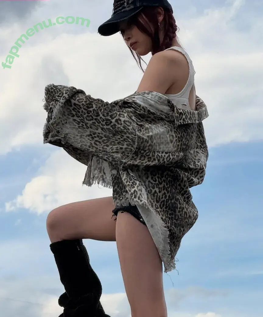 Ryujin nude photo #0066 (ITZY (신류진 / Shin Ryu-jin / iamfinethankyouandryu)
