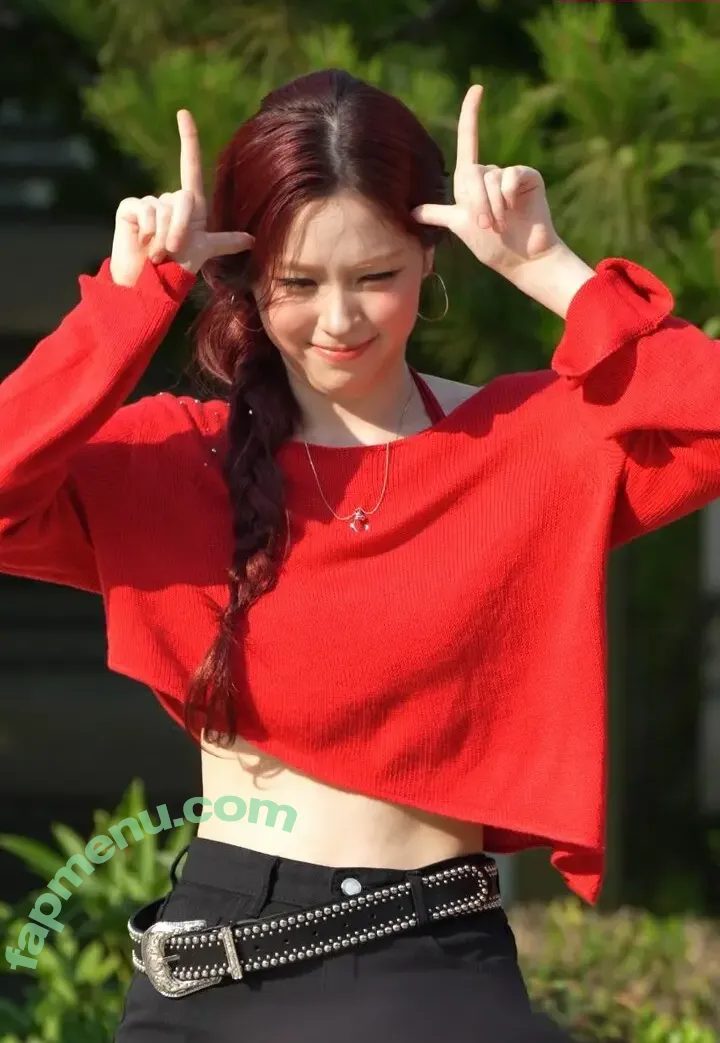 Ryujin nude photo #0077 (ITZY (신류진 / Shin Ryu-jin / iamfinethankyouandryu)