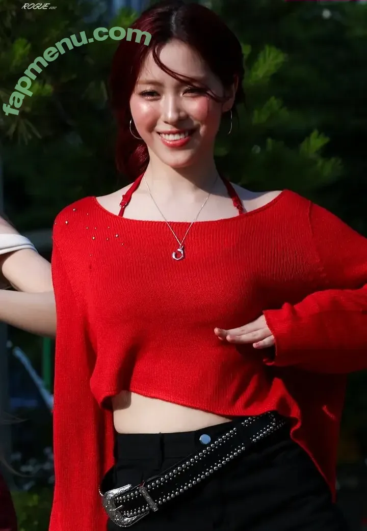 Ryujin nude photo #0078 (ITZY (신류진 / Shin Ryu-jin / iamfinethankyouandryu)
