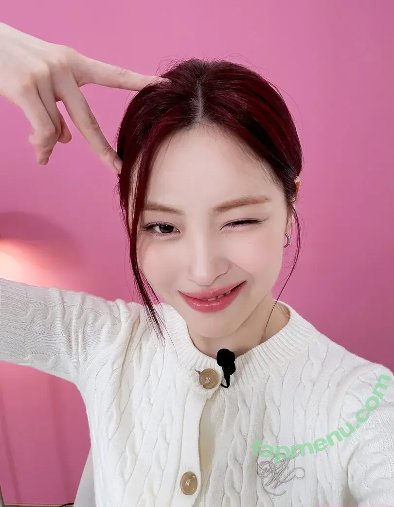 Ryujin nude photo #0106 (ITZY (신류진 / Shin Ryu-jin / iamfinethankyouandryu)