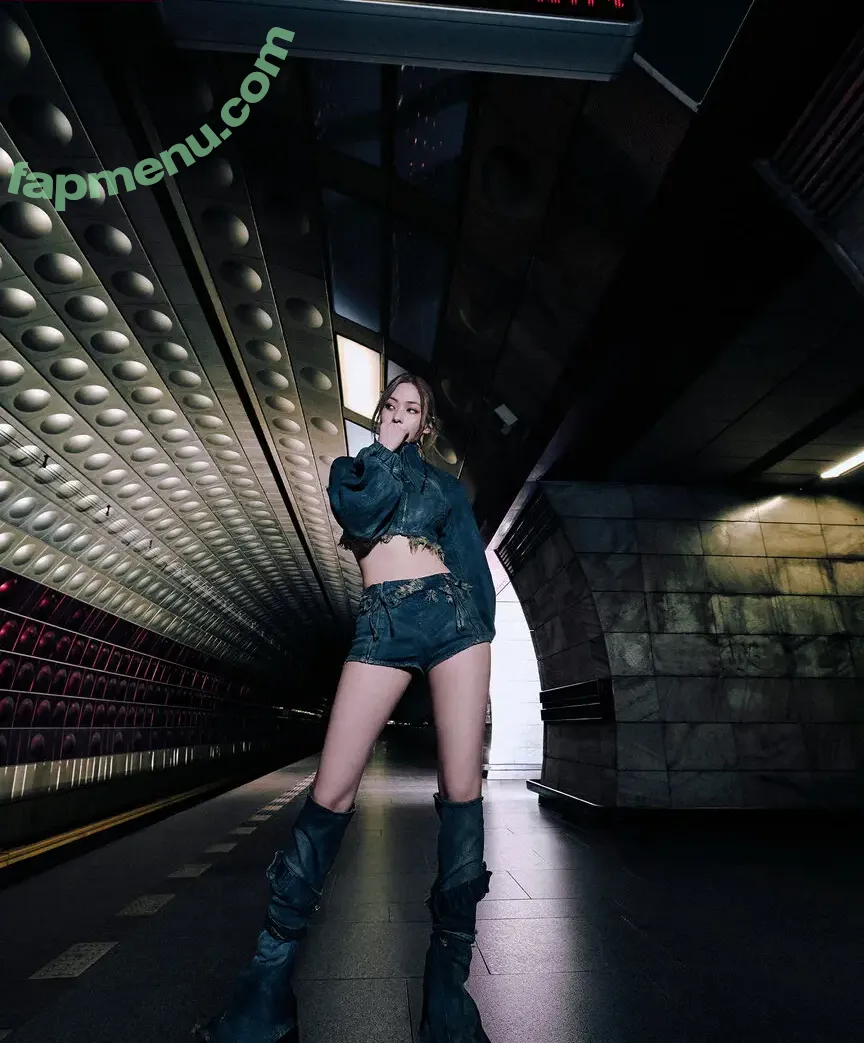 Ryujin nude photo #0179 (ITZY (신류진 / Shin Ryu-jin / iamfinethankyouandryu)