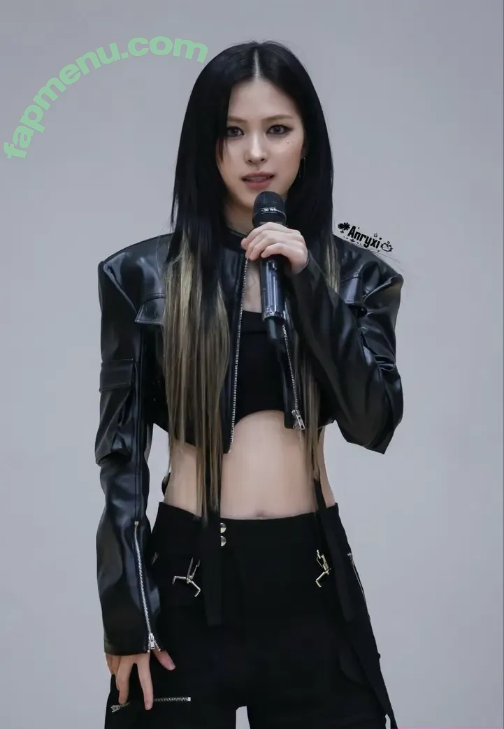 Ryujin nude photo #0203 (ITZY (신류진 / Shin Ryu-jin / iamfinethankyouandryu)