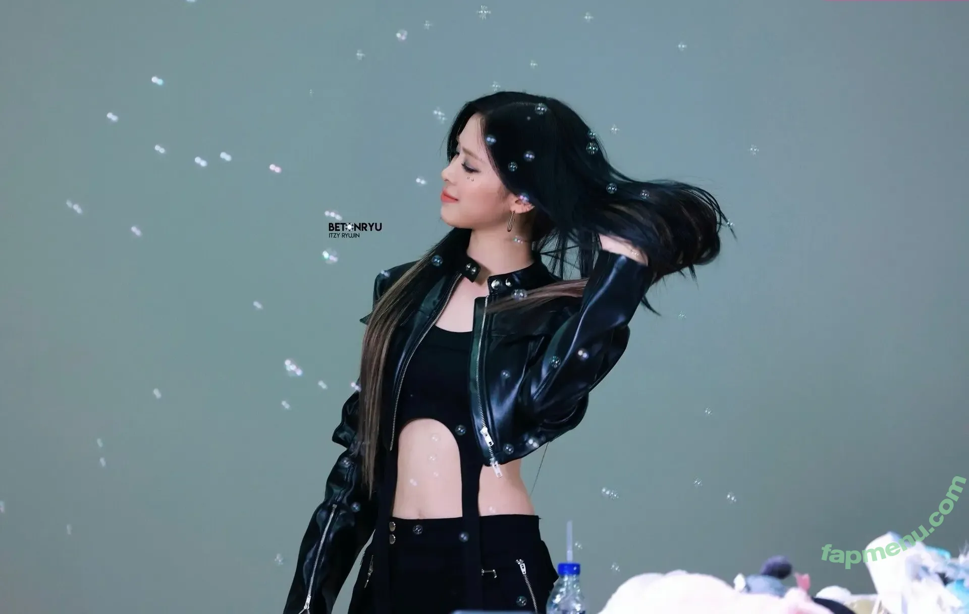 Ryujin nude photo #0207 (ITZY (신류진 / Shin Ryu-jin / iamfinethankyouandryu)