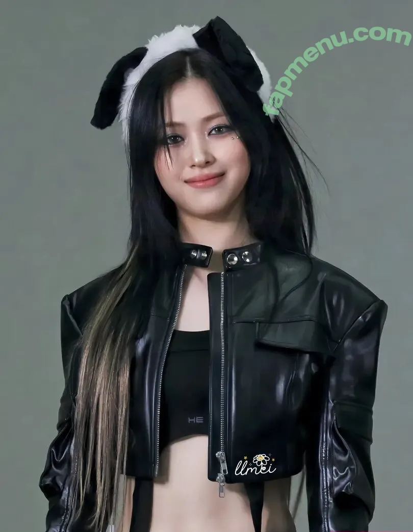 Ryujin nude photo #0211 (ITZY (신류진 / Shin Ryu-jin / iamfinethankyouandryu)