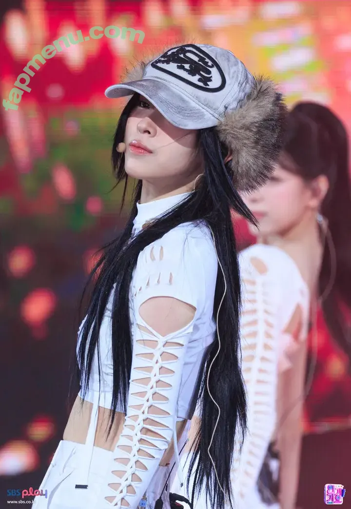 Ryujin nude photo #0215 (ITZY (신류진 / Shin Ryu-jin / iamfinethankyouandryu)