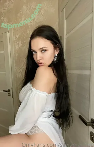  nude photo #0002