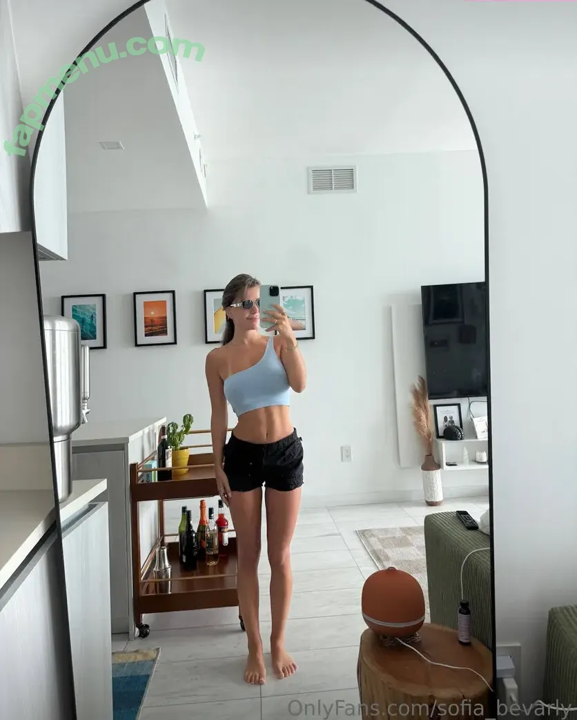 S0fi Bevrly nude photo #0005 (sofia_bevarly)