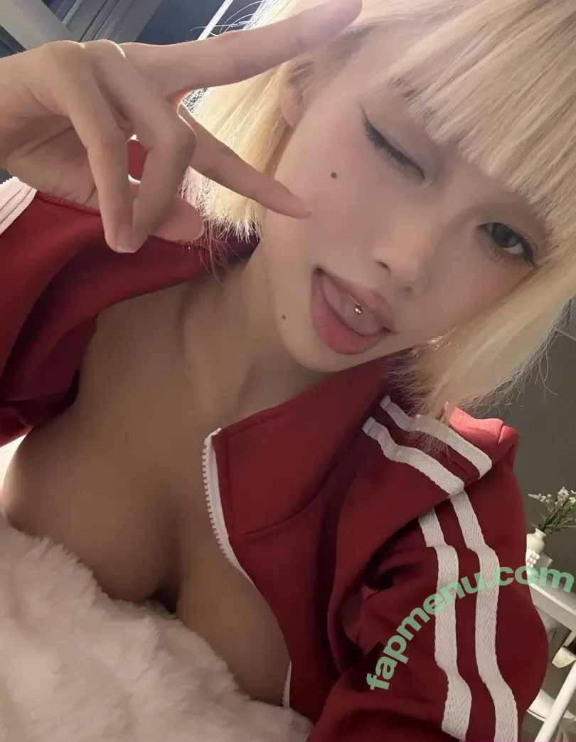s2_u.l nude photo #0027 (under.pants_2)