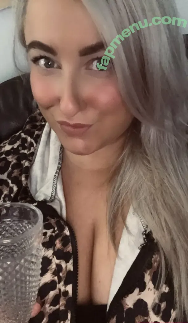 S4R4HTAIT nude photo #0023 (S4R4HTAIT)