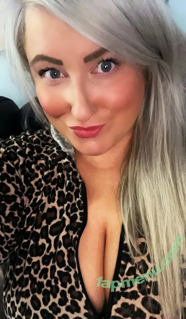 S4R4HTAIT nude photo #0032 (S4R4HTAIT)