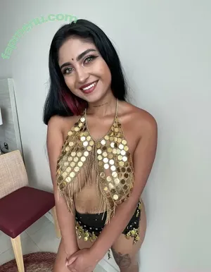 saanvi.says / saanvisays_ss nude photo #0049