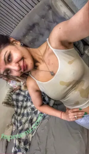 Saanya Khatter / Saanyaakhatterr nude photo #0005