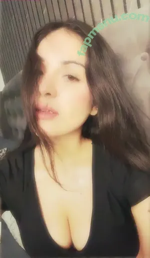 Saanya Khatter / Saanyaakhatterr nude photo #0010