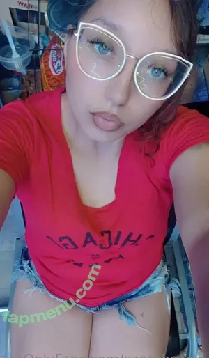 saarahsnow / iamsarahsnow nude photo #0005