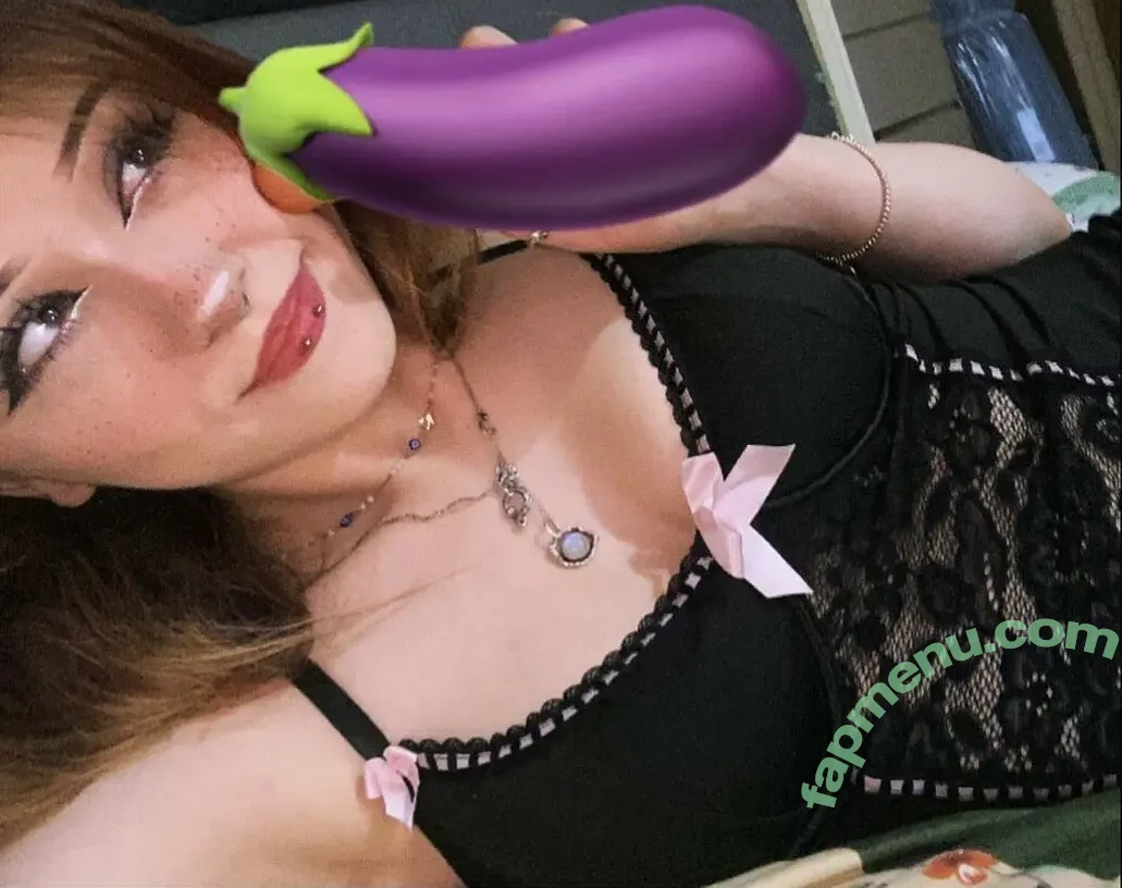 Sabah Nessy nude photo #0037 (Kittyis._.Schizo / Schizo_Kitty / Schizo_Kitty999 / Succubuss._.Kitty / Sw33tn3ss._.Nessy)