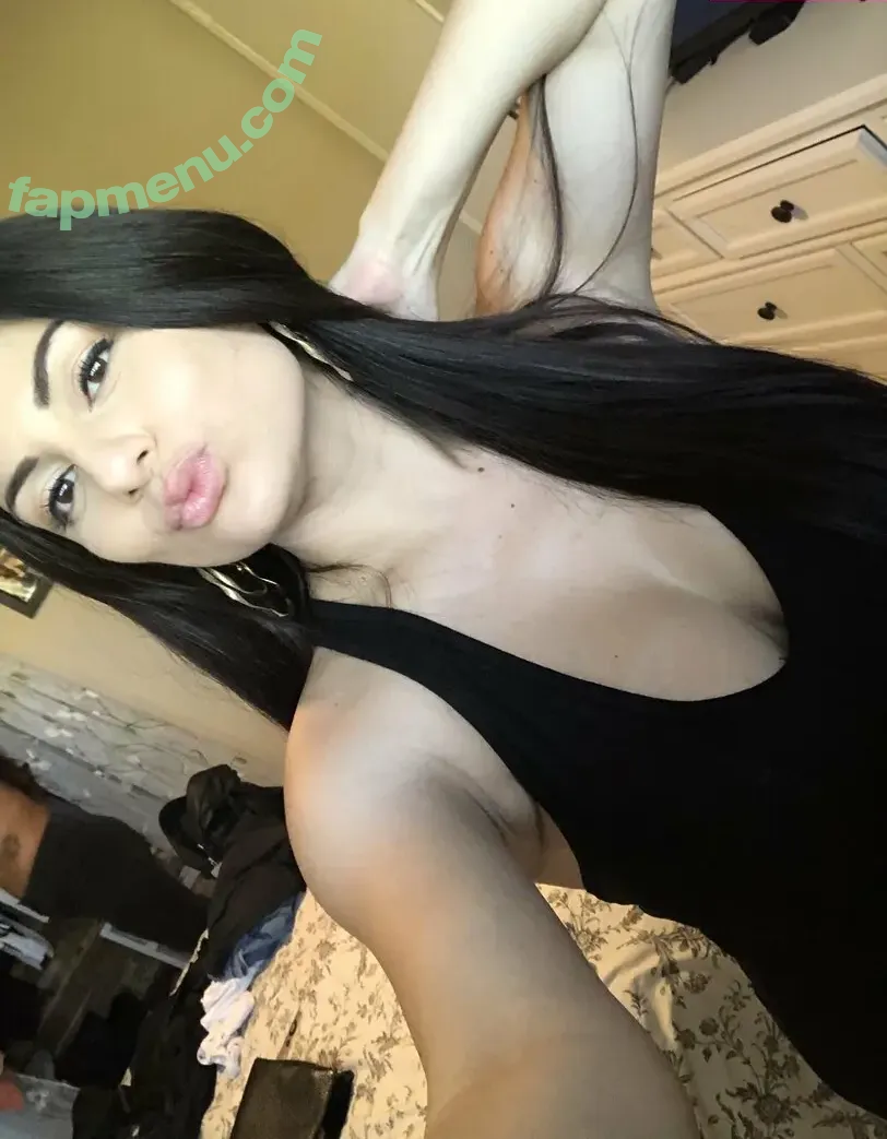 sabeanburrito_ nude photo #0004 (kittycatmeow123 / sabeaner_)