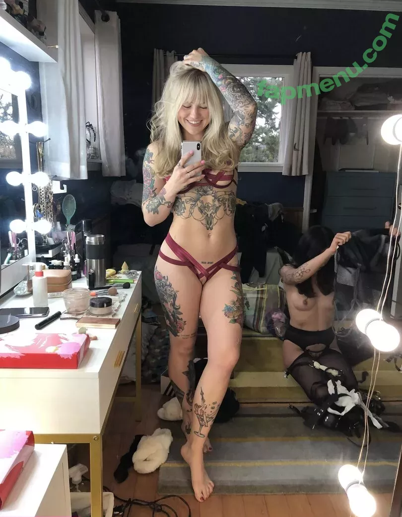 saberonstage nude photo #0006 (sabertoothicktiger)