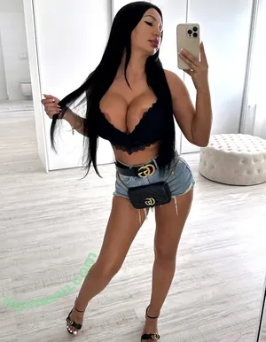 sabinasantlss / sabinasantl nude photo #0001