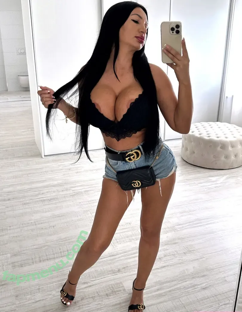 sabinasantlss nude photo #0001 (sabinasantl)